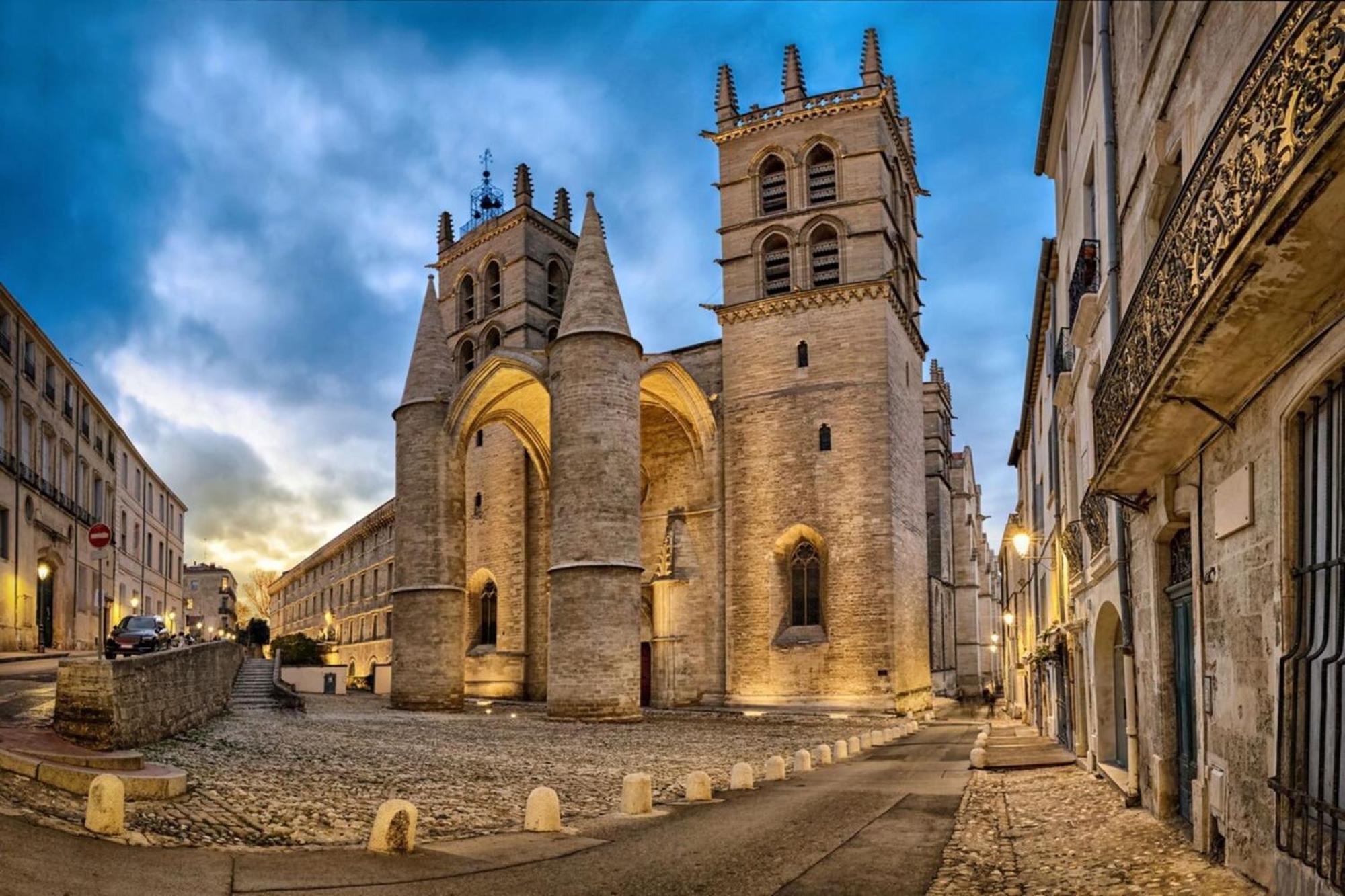 Le Triompha Montpellier Proche Arc De Triomphe Lejlighed Eksteriør billede